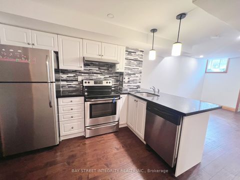 Bsmt-220 Sixteen Mile Drive Oakville ON L6M 0T8