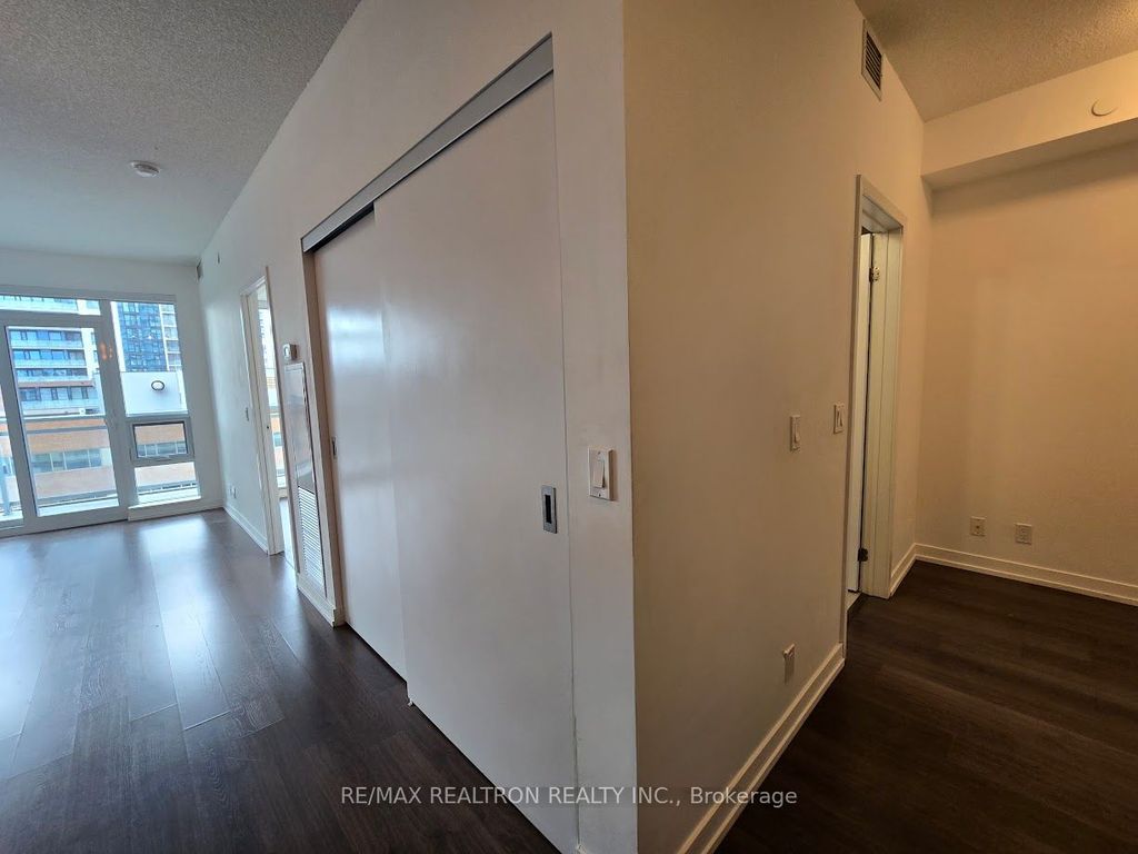 Photo of 89 Dunfield Avenue #803, Toronto, ON M4S 0A4 (MLS # C12351402)
