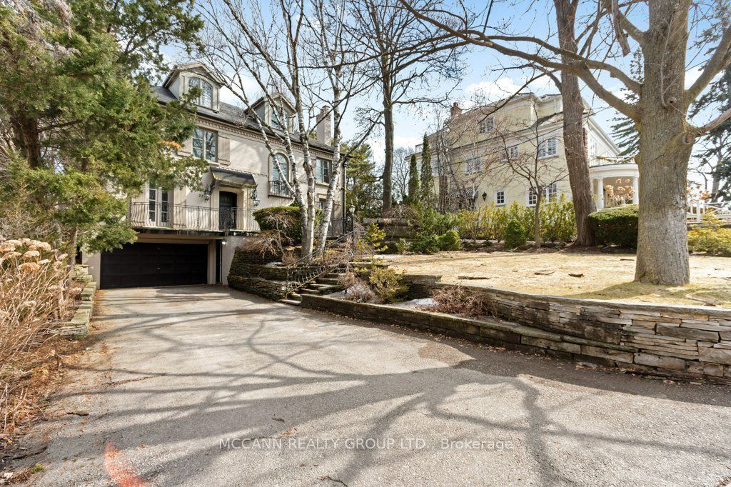 Photo of 27 Strathgowan Crescent, Toronto, ON M4N 2Z6 (MLS # C12873198)