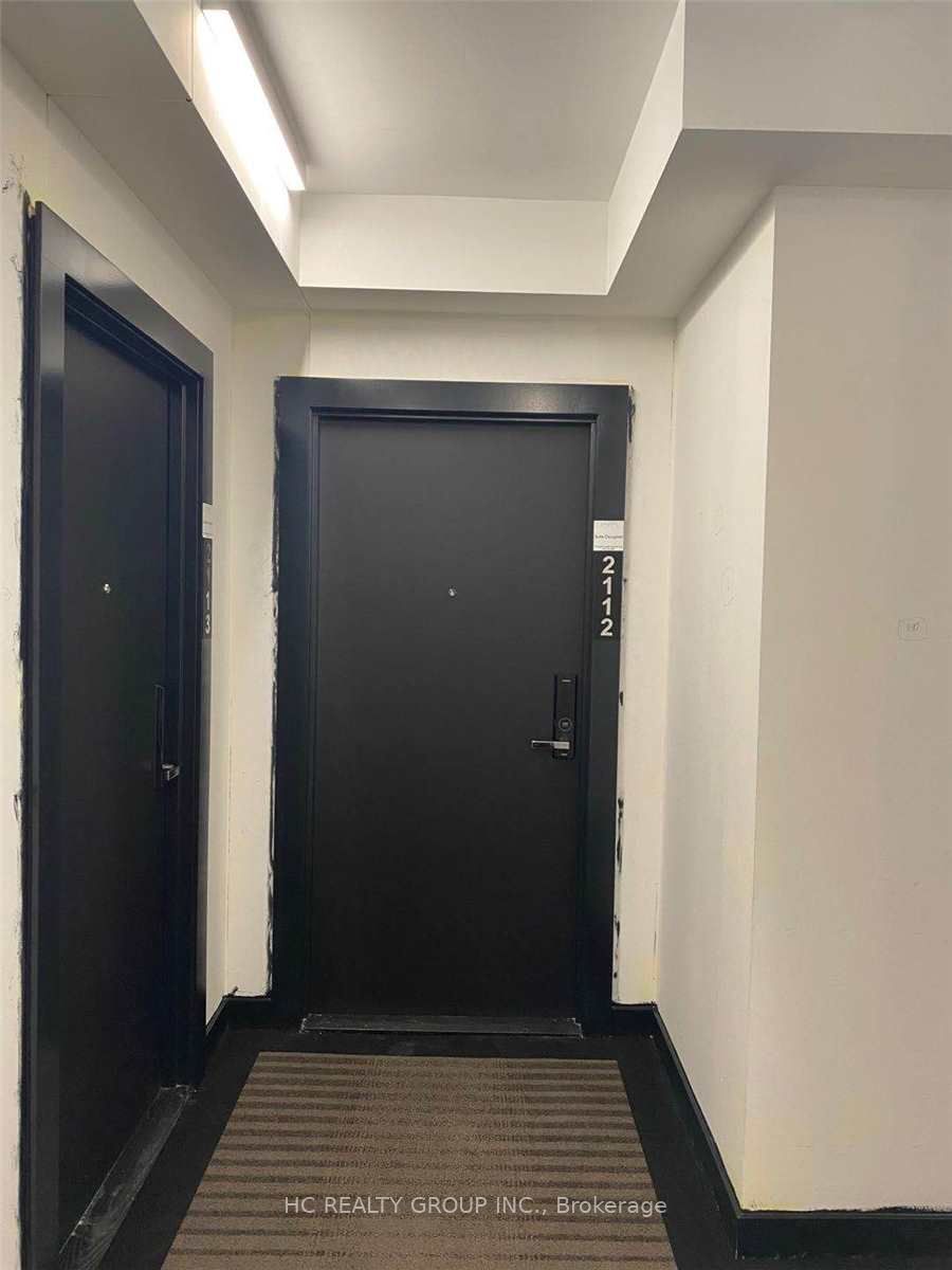 77 Shuter Street 2112