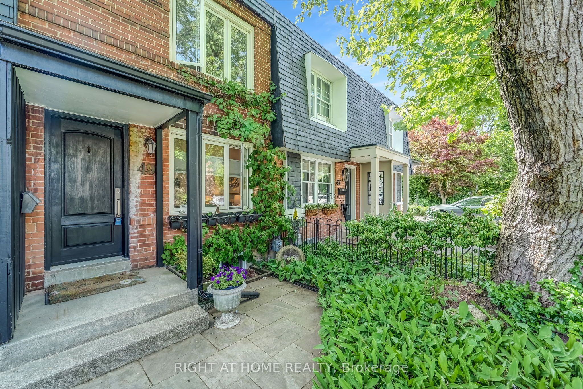 49 Summerhill Gardens