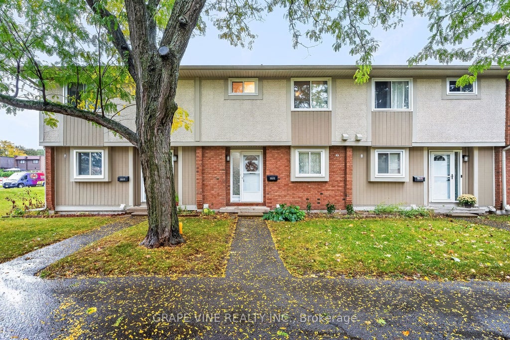 Photo of 3897E Old Richmond Road #190, Bells Corners and South to Fallowfield, ON K2H 8T8 (MLS # X14091018)
