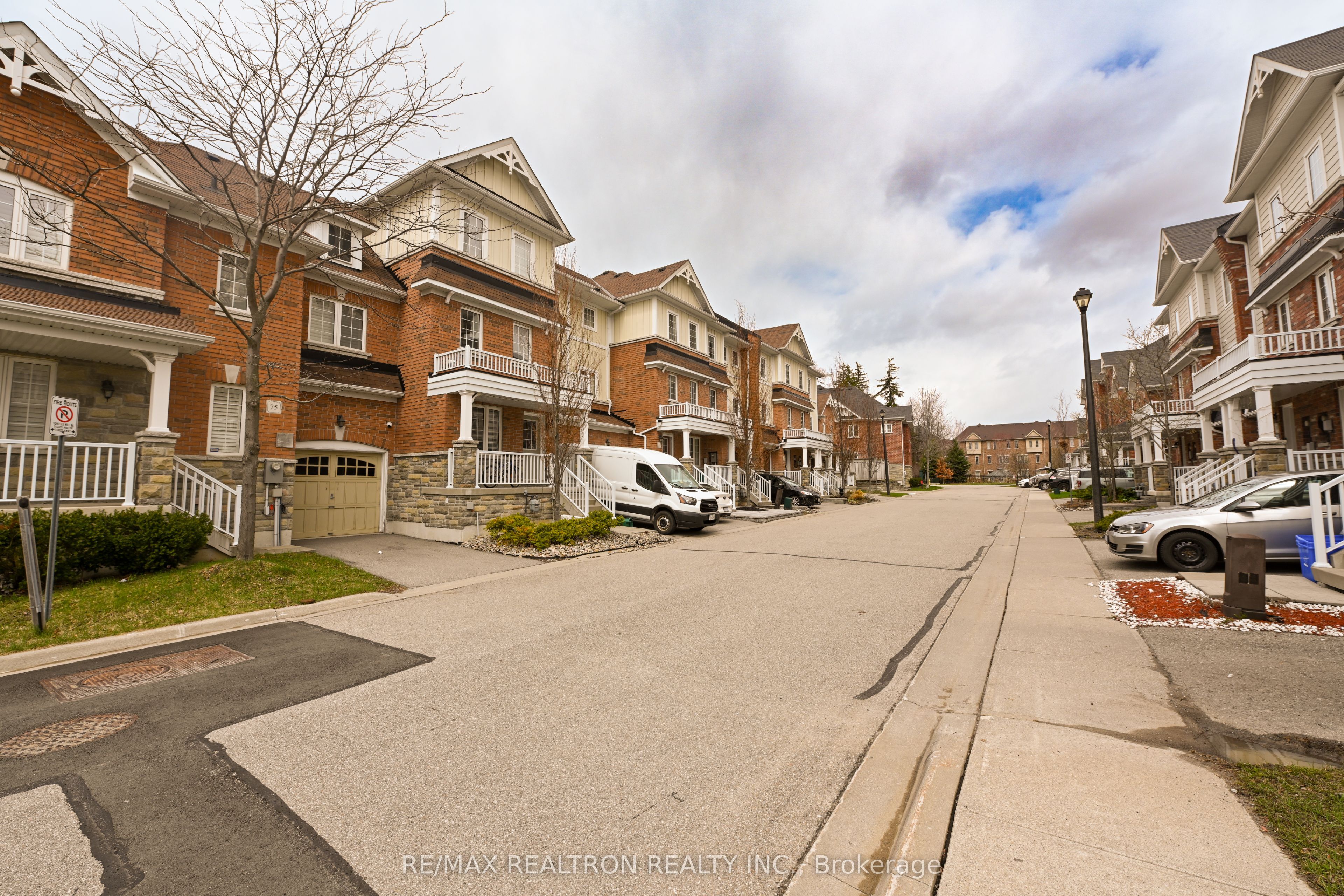 73 Eastern Skies Way