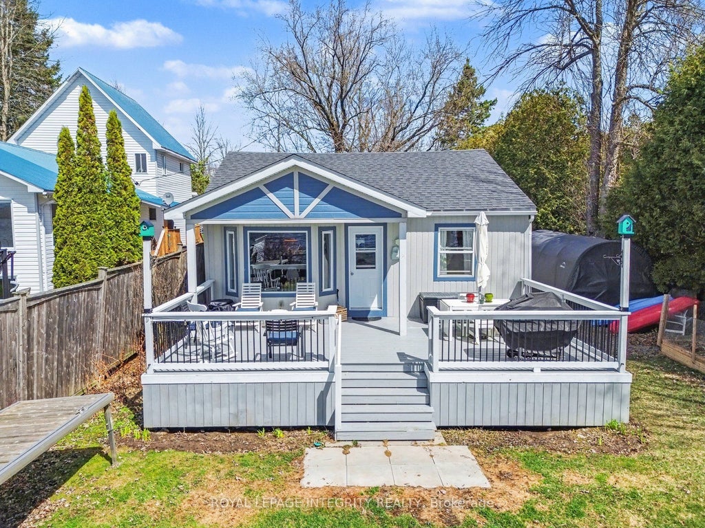 Photo of 109 Rideau Street S, Drummond/North Elmsley, ON K7H 3C7 (MLS # X13886146)