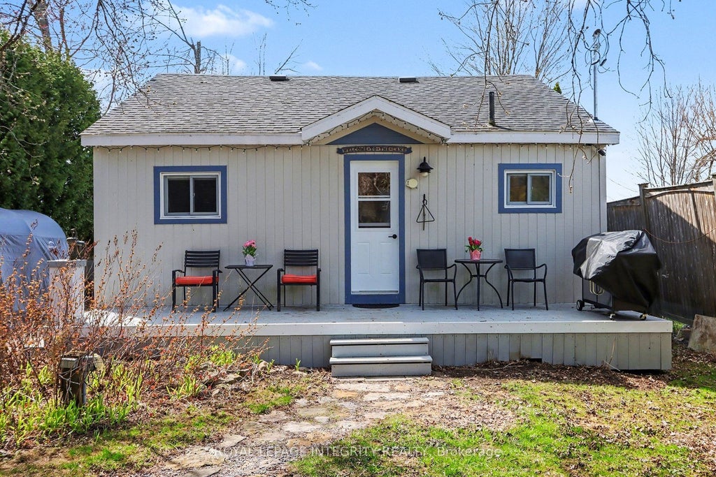 Photo of 109 Rideau Street S, Drummond/North Elmsley, ON K7H 3C7 (MLS # X13886146)