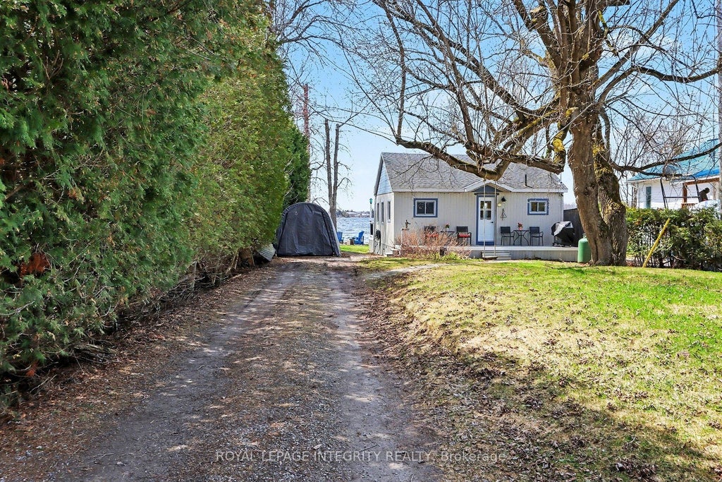 Photo of 109 Rideau Street S, Drummond/North Elmsley, ON K7H 3C7 (MLS # X13886146)
