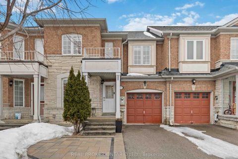 107 Rideau Drive Richmond Hill ON L4B 4P1