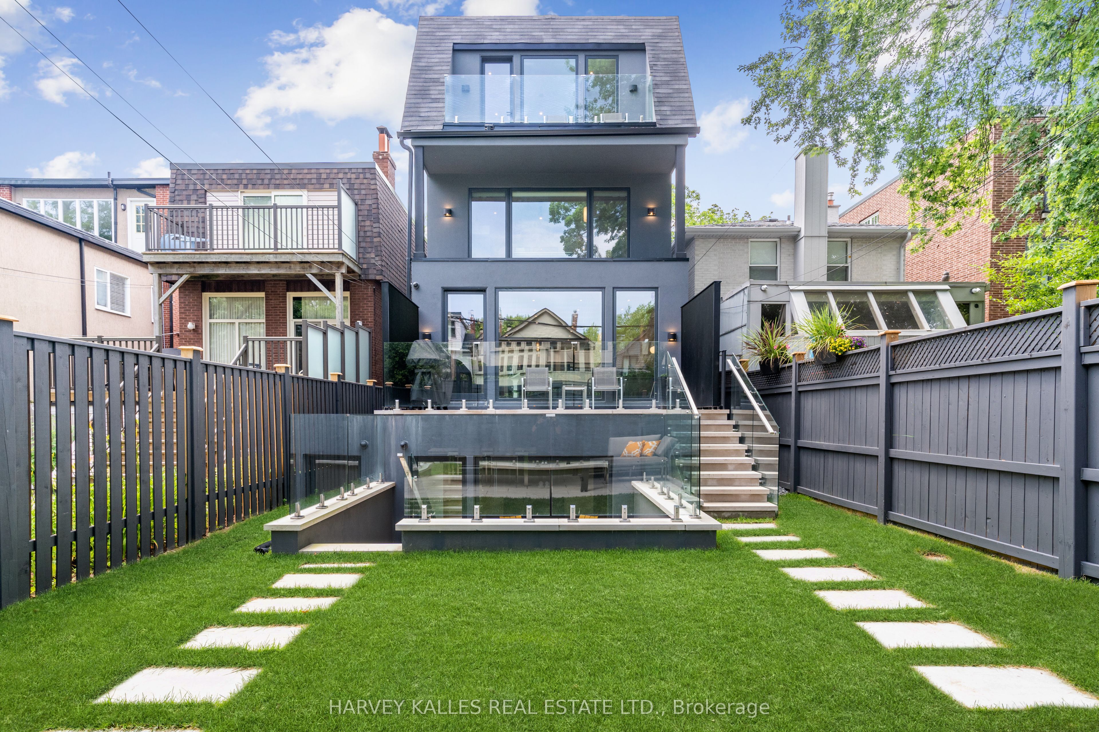 305 Glen Road