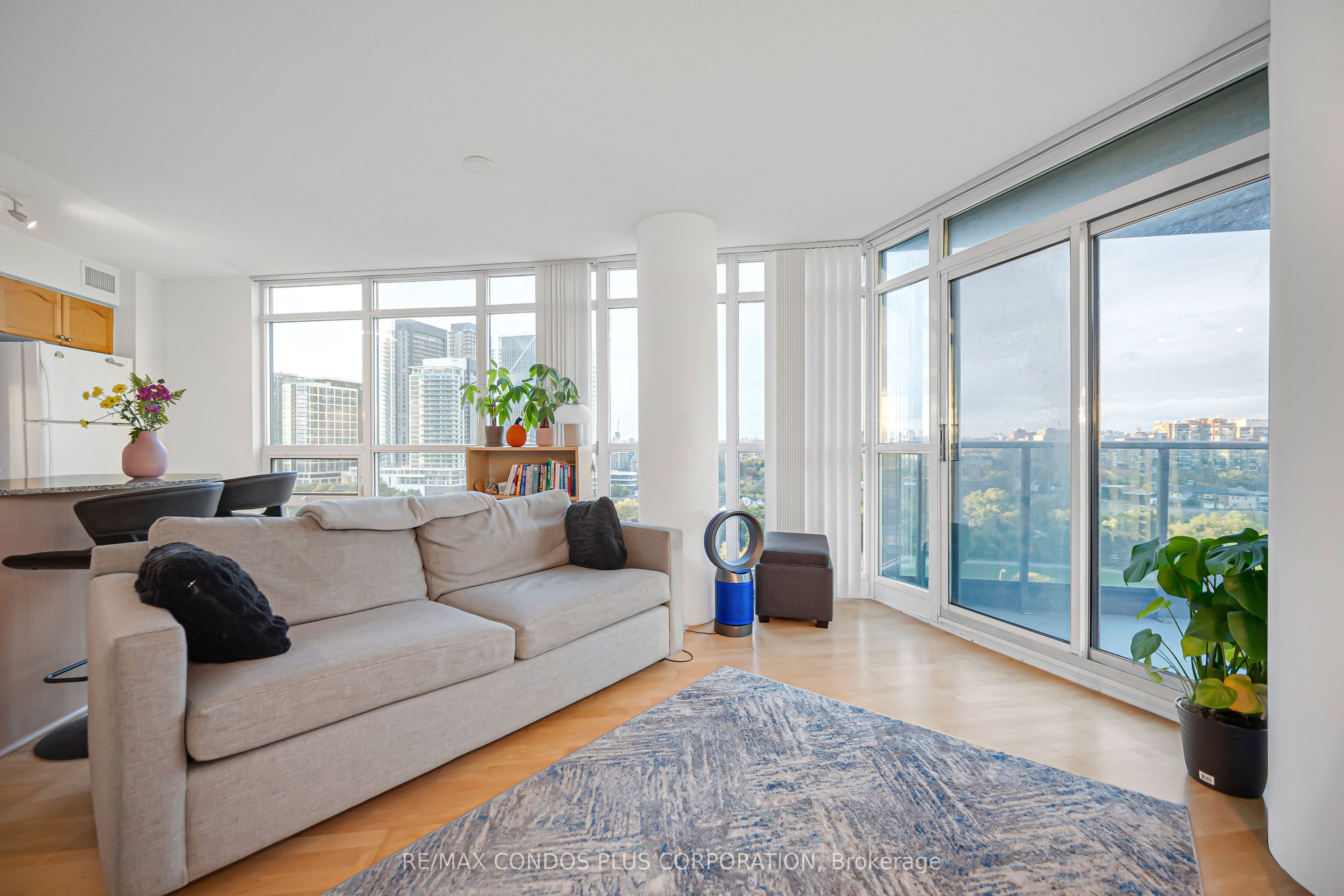 231 Fort York Boulevard 1609