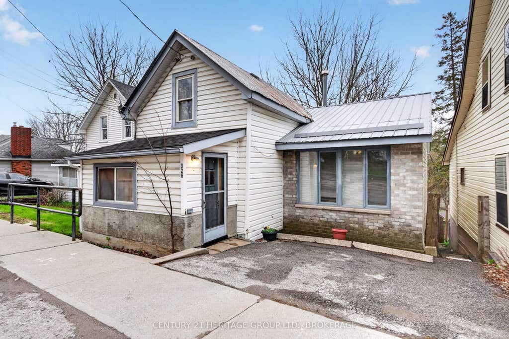 Photo of 326 DUNDAS Street, Deseronto, ON K0K 1X0 (MLS # X13514536)