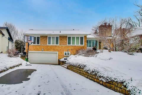 42 Abinger Crescent Toronto ON M9B 2Y6