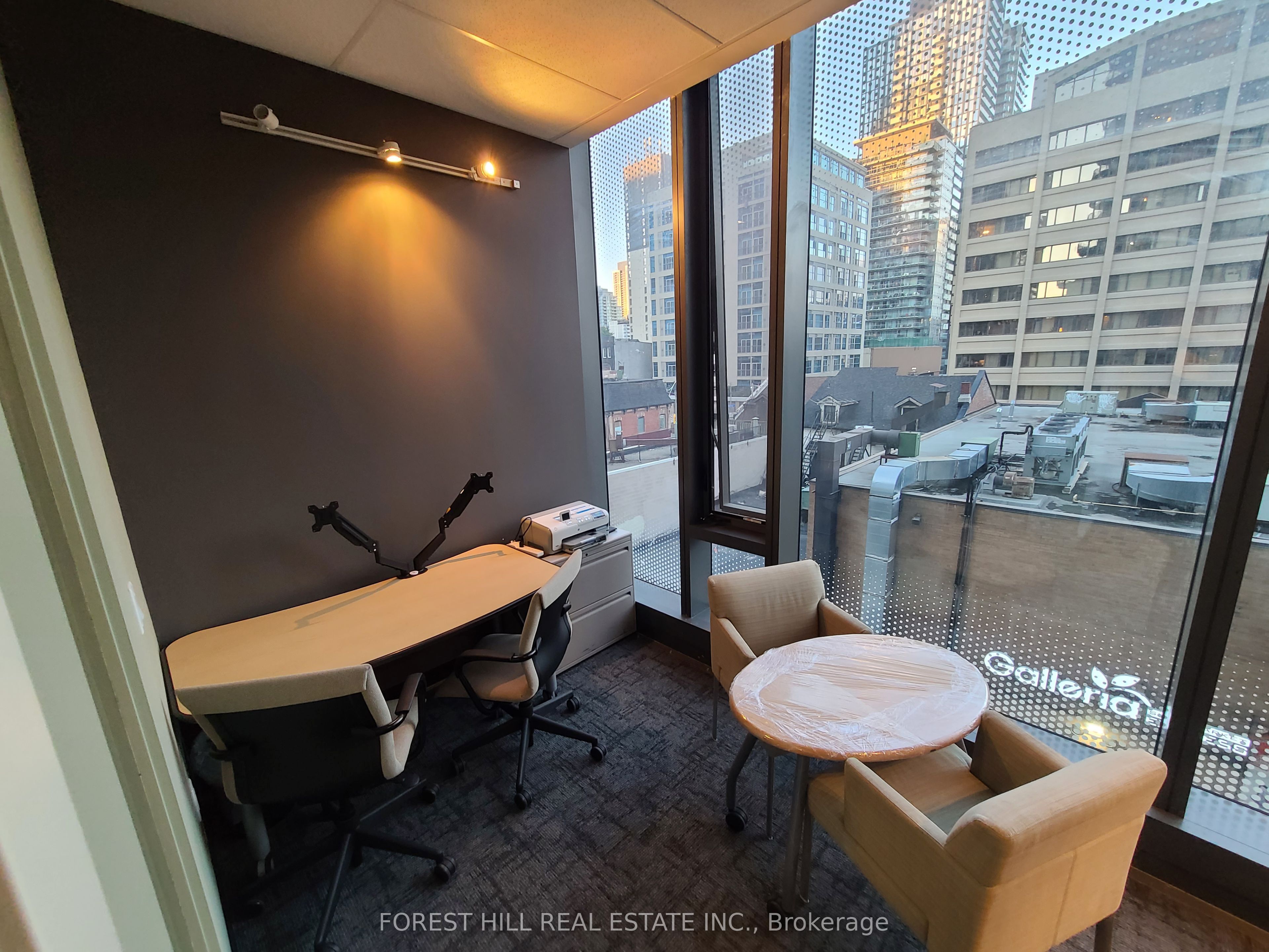 15 Wellesley Street W 313