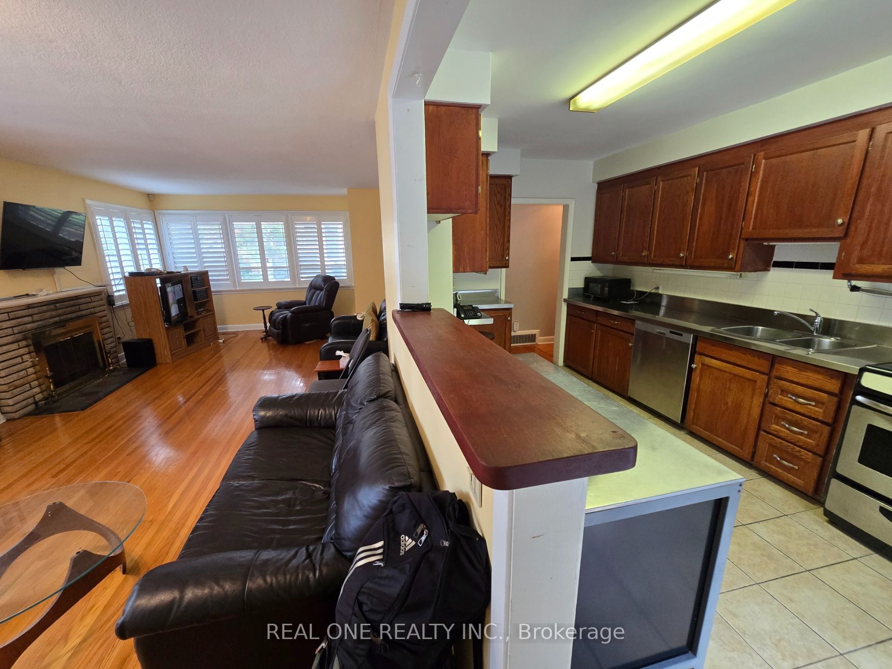 389 Kerrybrook Drive