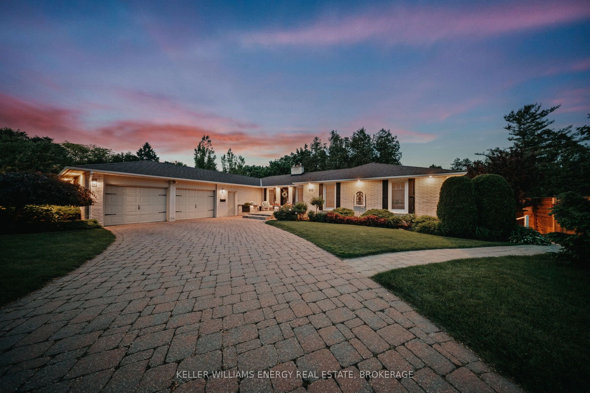 833 Glenmanor Drive