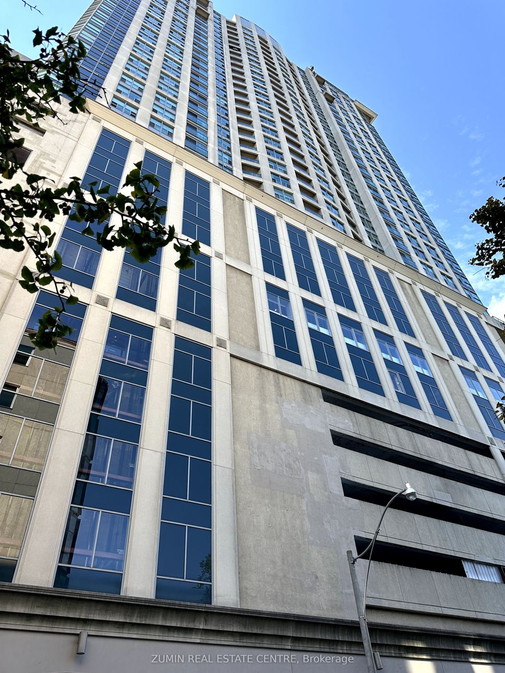 Photo of 8 Park Road #2116, Toronto, ON M4W 3S5 (MLS # C12451033)