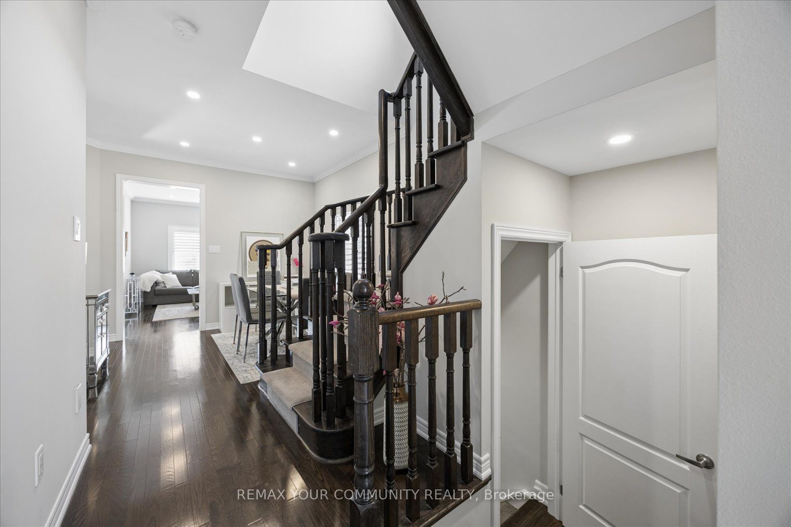 41 Lauderdale Drive