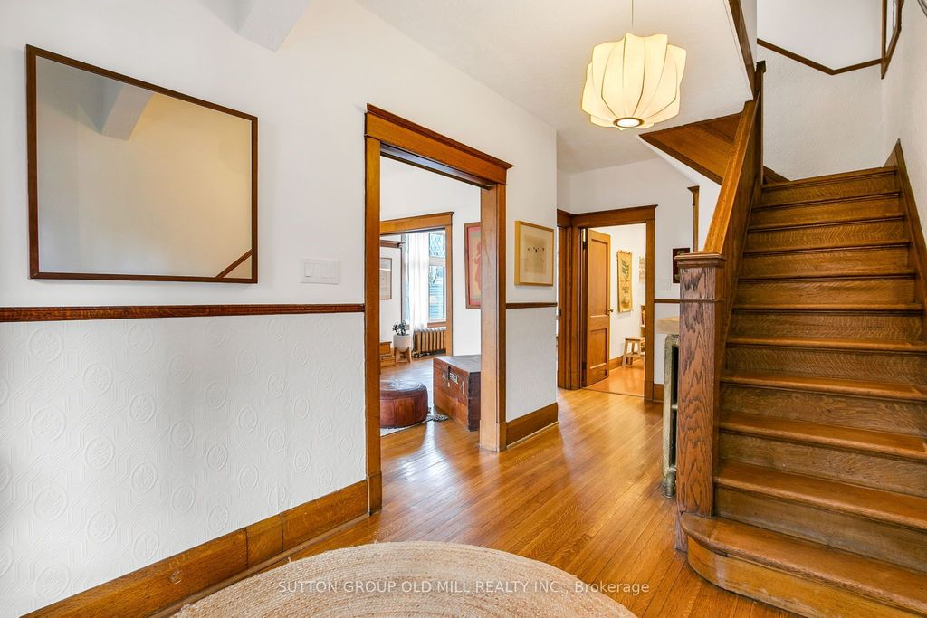 Photo of 1 Algonquin Avenue, Toronto, ON M6R 1K6 (MLS # W13054956)