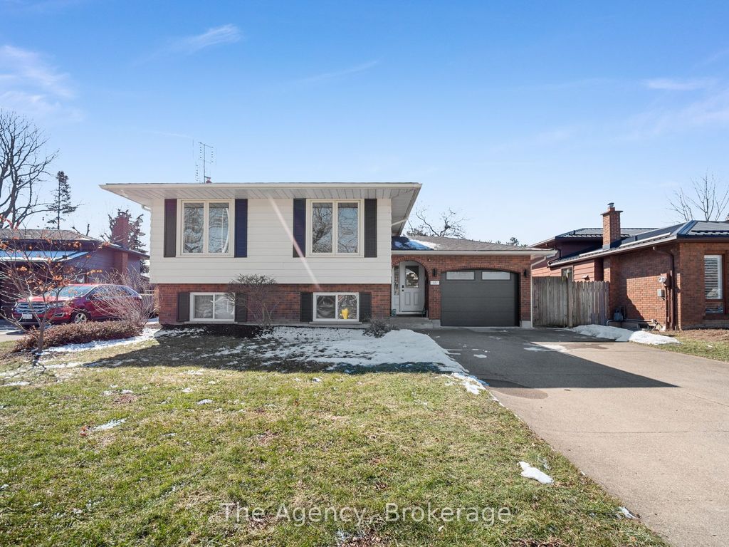 Photo of 68 Ziraldo Road, St. Catharines, ON L2N 6T1 (MLS # X12841126)