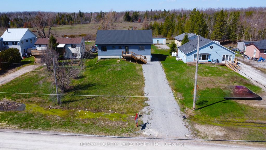 Photo of 264 Mcguire Beach Road, Kawartha Lakes, ON K0M 2B0 (MLS # X12895662)