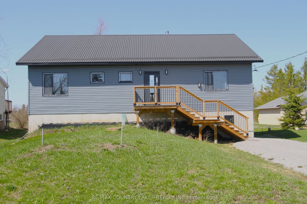 Photo of 264 Mcguire Beach Road, Kawartha Lakes, ON K0M 2B0 (MLS # X12895662)