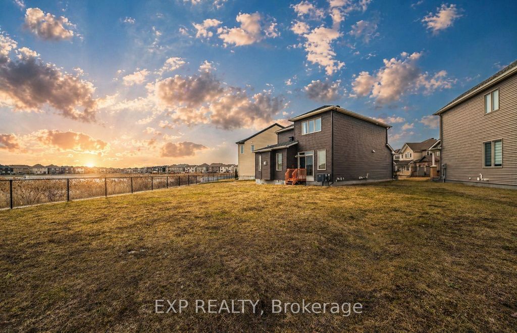Photo of 527 Alcor Terrace, Barrhaven, ON K2J 6N6 (MLS # X13059672)