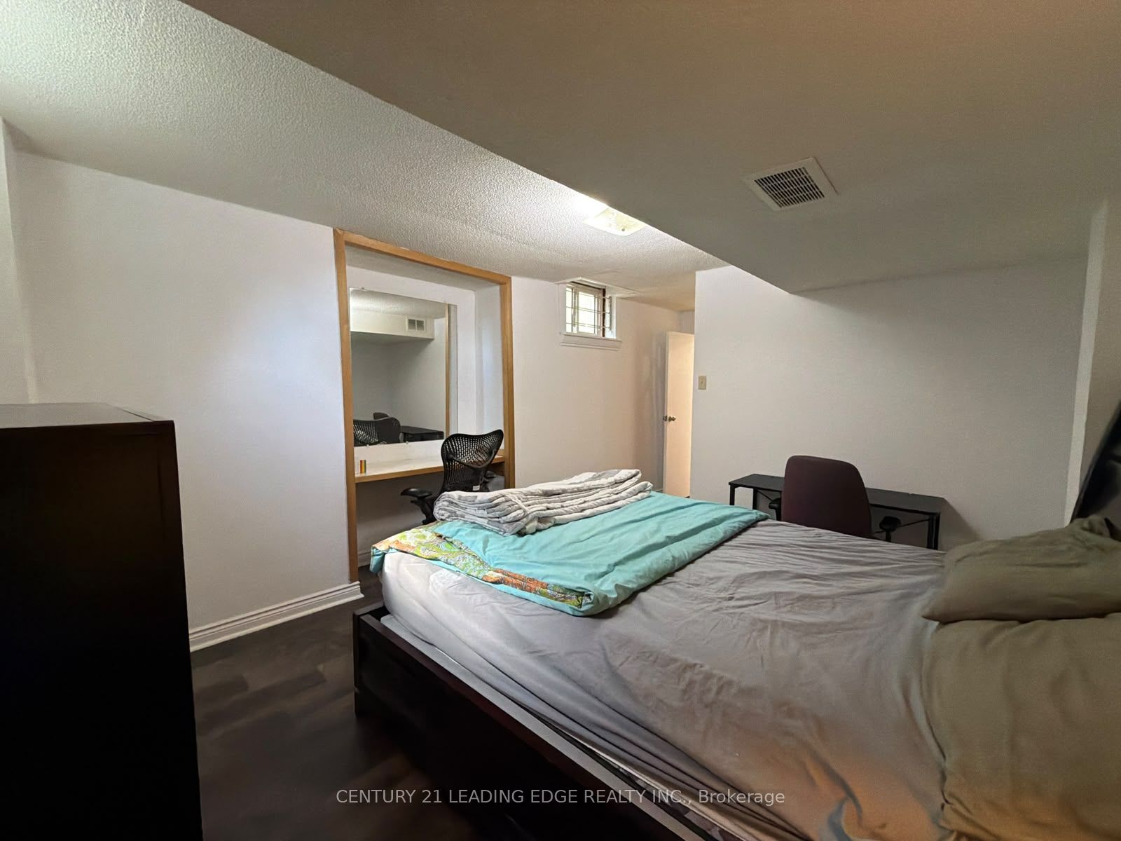2 Higginson Street #Lower