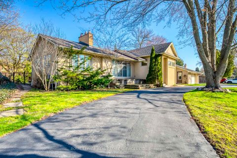1327 Sedgewick Crescent Oakville ON L6L 1X7