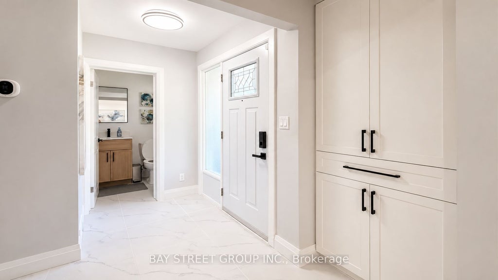 Photo of 3 Parkside Drive, Tillsonburg, ON N4G 4A1 (MLS # X13643038)