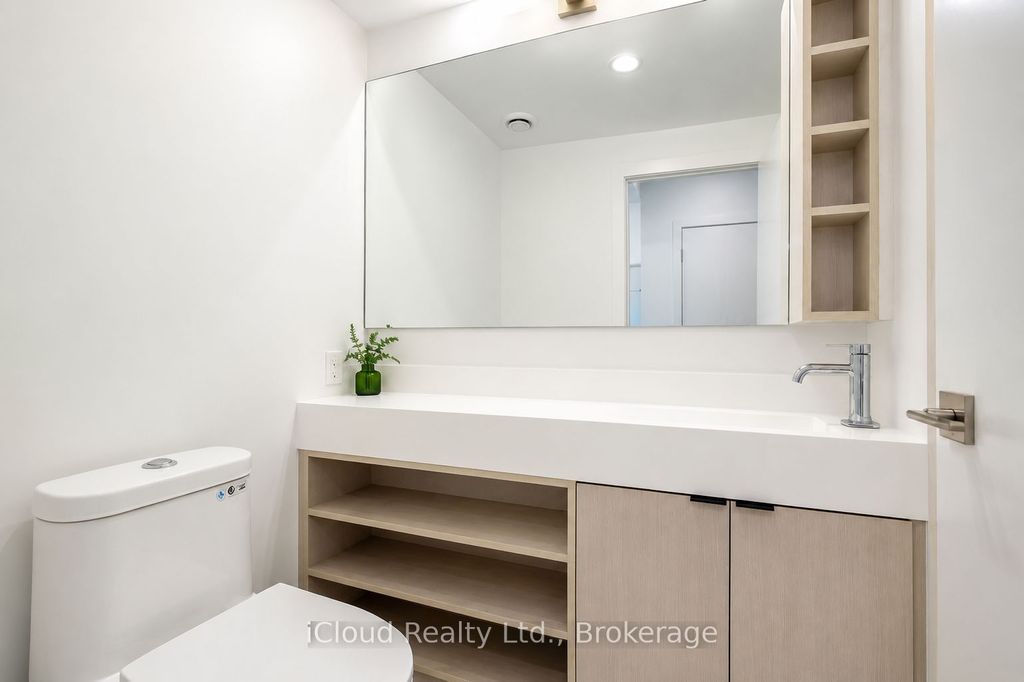 Photo of 252 Church Street #4012, Toronto, ON M5B 0E6 (MLS # C13543498)