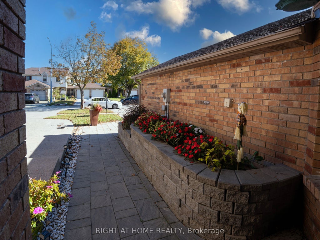 Photo of 2158 Ferguson Street, Innisfil, ON L9S 1X6 (MLS # N14096232)
