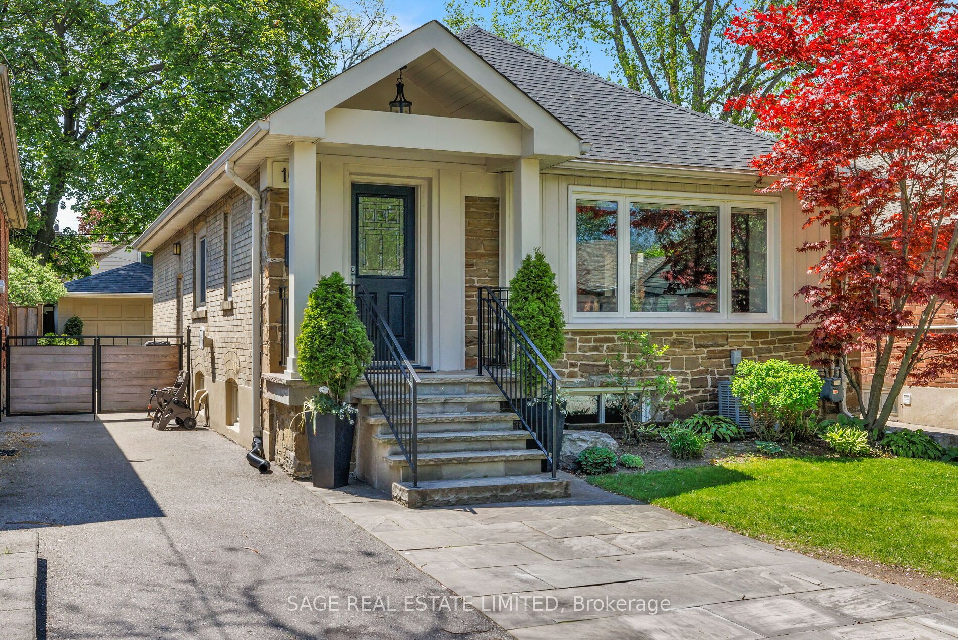 102 Humbervale Boulevard