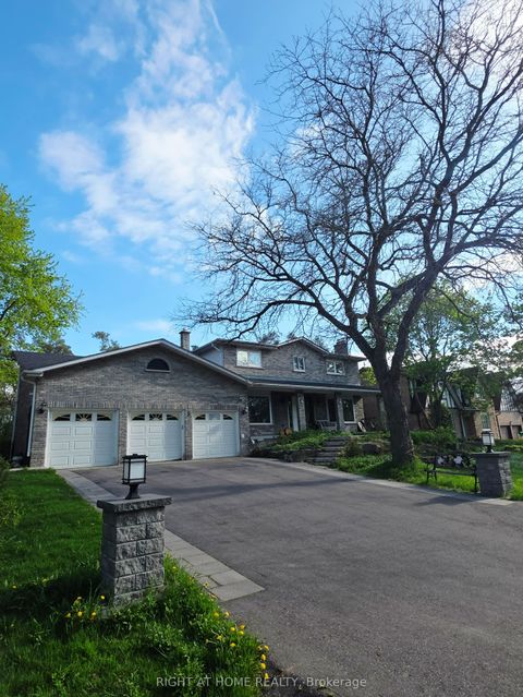 5 Black Willow Court Richmond Hill ON L4E 2M7