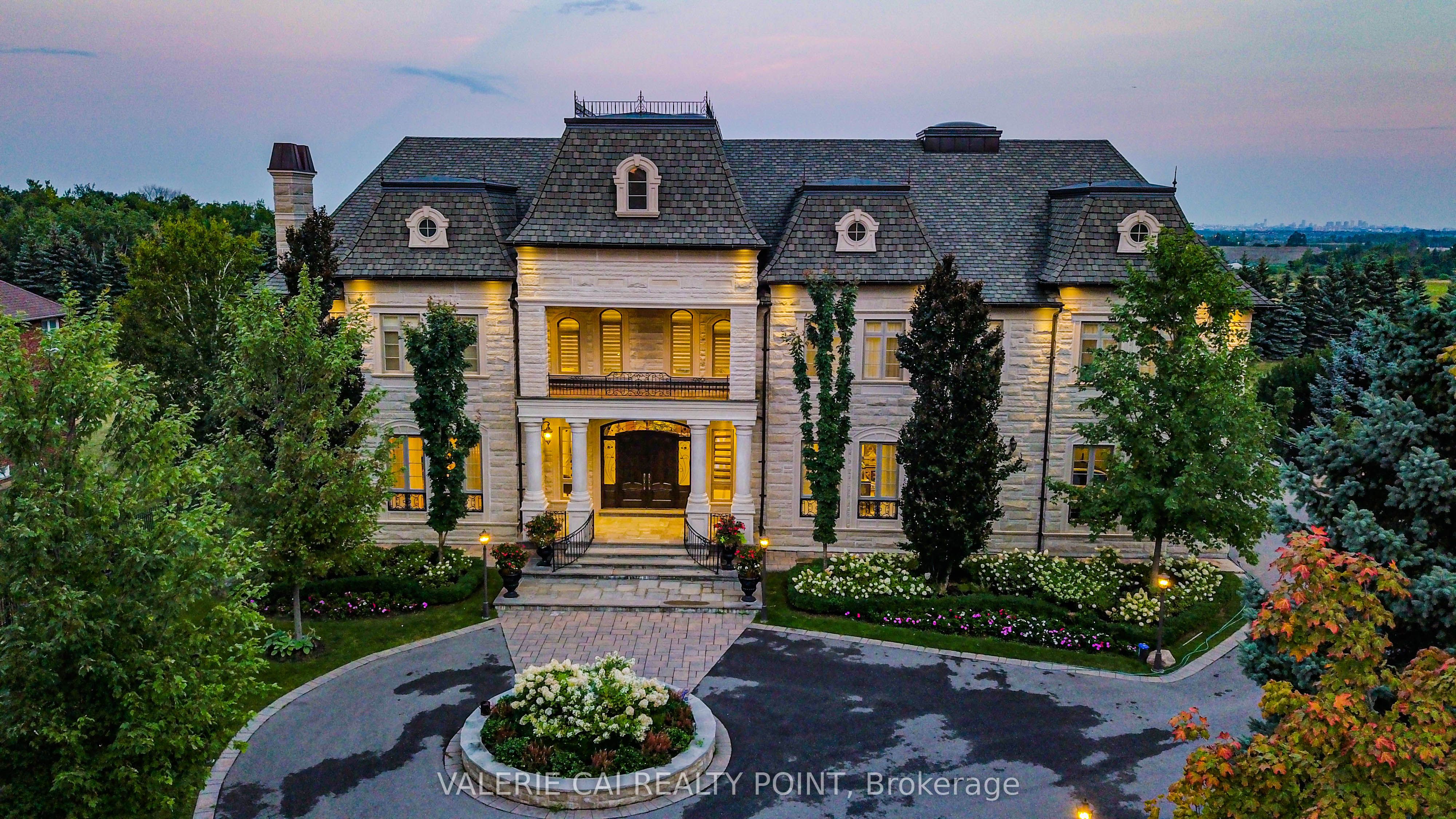 45 Kensington Drive