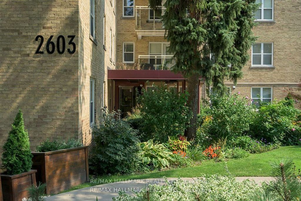 Photo of 2603 Bathurst Street #602, Toronto, ON M6B 2Z6 (MLS # C12166609)