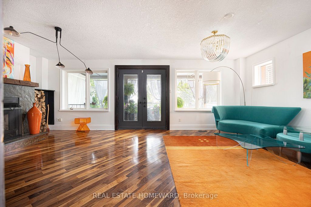 Photo of 2 Park Avenue, Toronto, ON M4E 1B6 (MLS # E12489560)