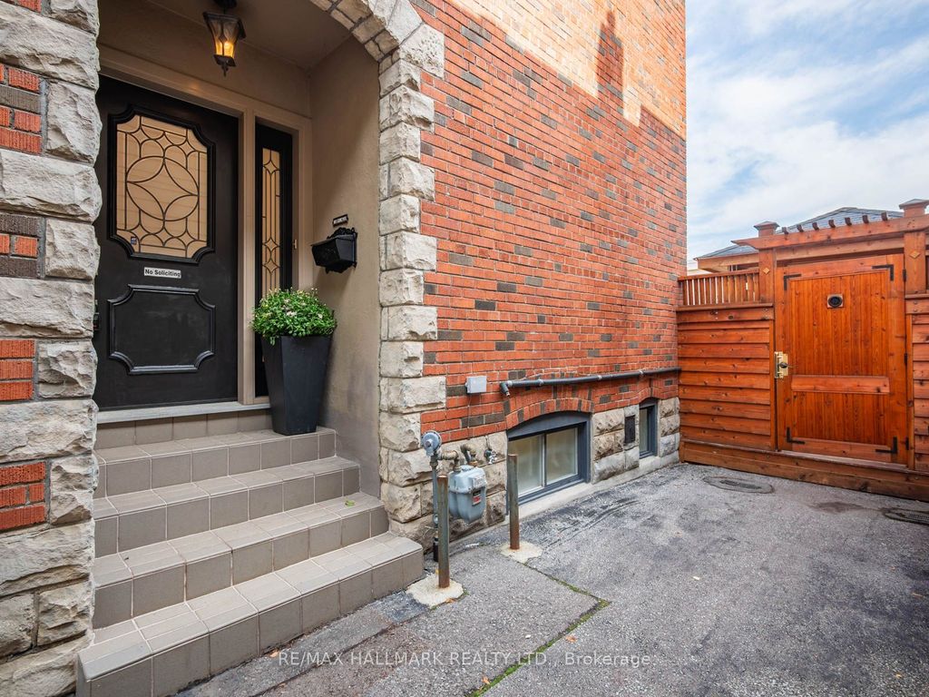 Photo of 839 Carlaw Avenue, Toronto, ON M4K 3L1 (MLS # E12435237)