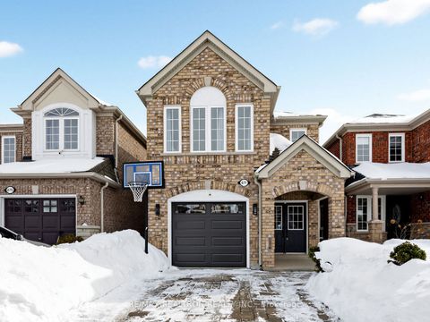 Property photo of 677 sunbird trail, pickering, ON l1x 2x6