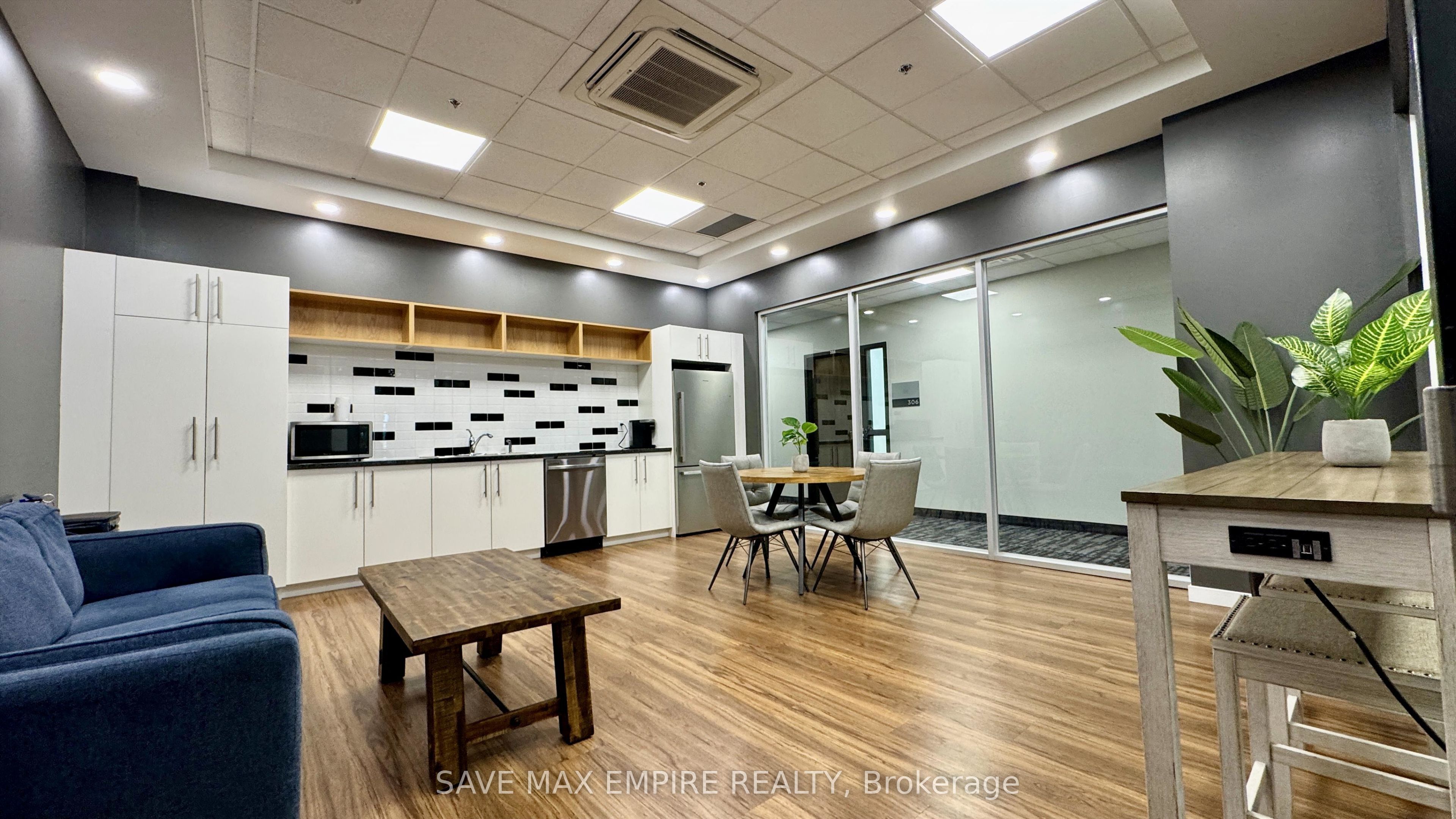 1670 North Service Road 304