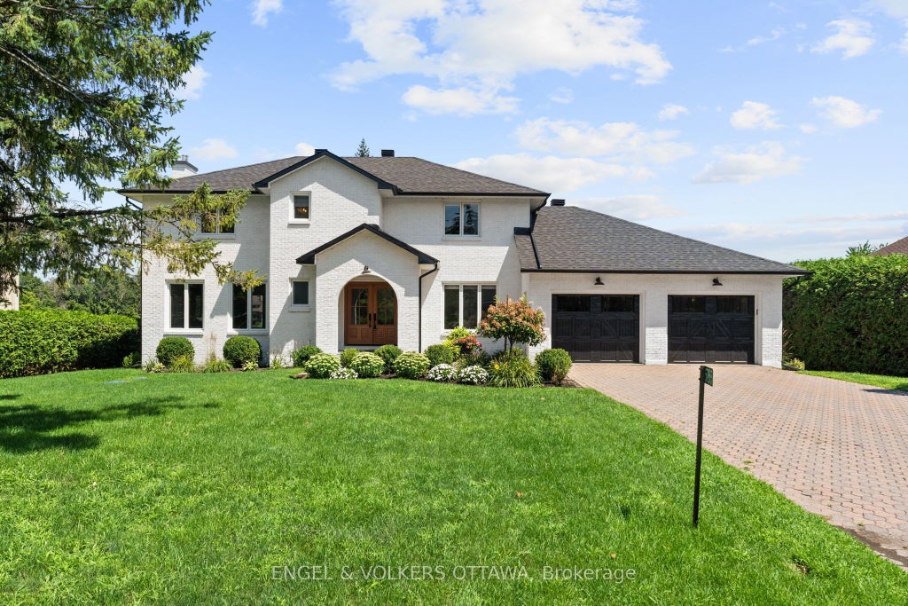 Photo of 5765 Kelly Marie Drive N, Manotick - Kars - Rideau Twp and Area, ON K4M 1B3 (MLS # X13777832)