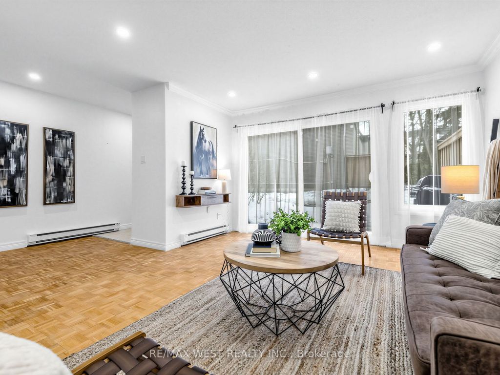 Photo of 246 Milestone Crescent #117, Aurora, ON L4G 3M2 (MLS # N12995268)