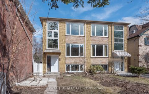 207 Oakmount Road Main Toronto ON M6P 2N1
