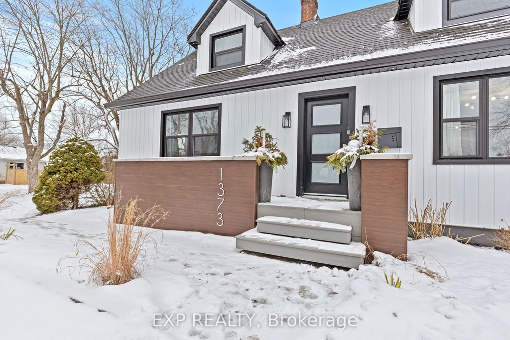 Photo of 1373 Orchard Avenue, Fort Erie, ON L2A 3E5 (MLS # X12821594)