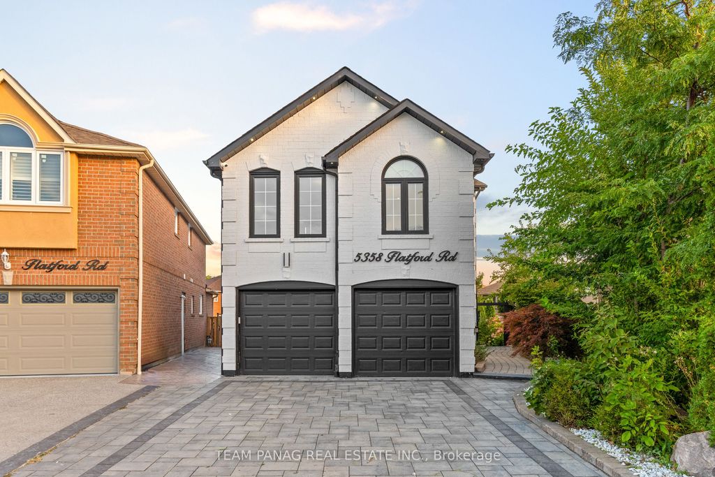 Photo of 5358 Flatford Road, Mississauga, ON L5V 1Y6 (MLS # W12768020)