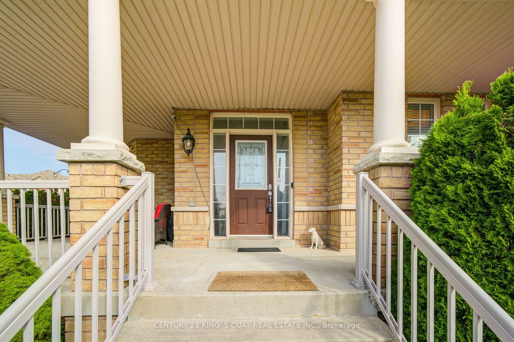 Photo of 1 Lourakis Street, Richmond Hill, ON L4E 0J6 (MLS # N13075856)