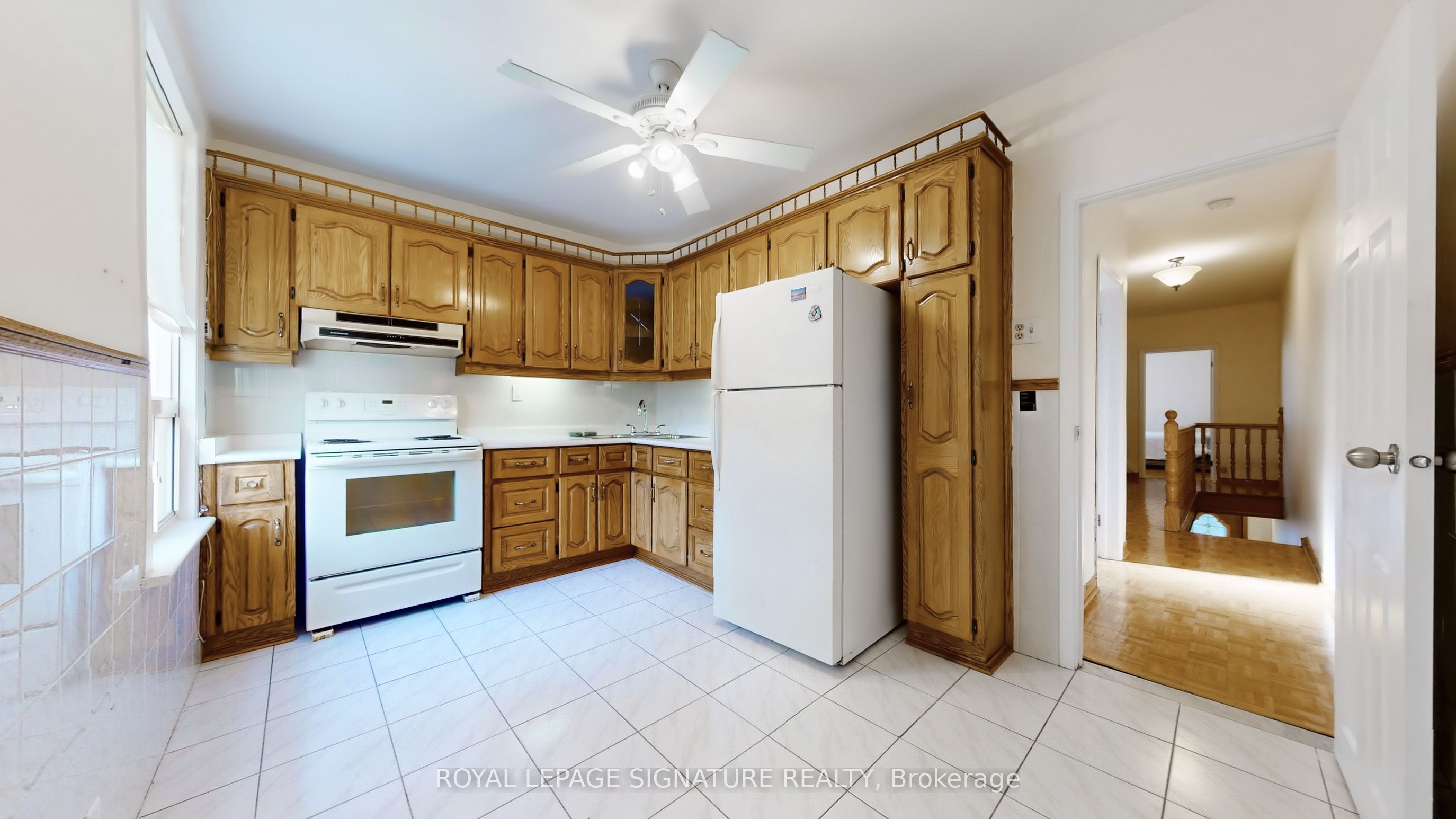 189 Beatrice Street Upper