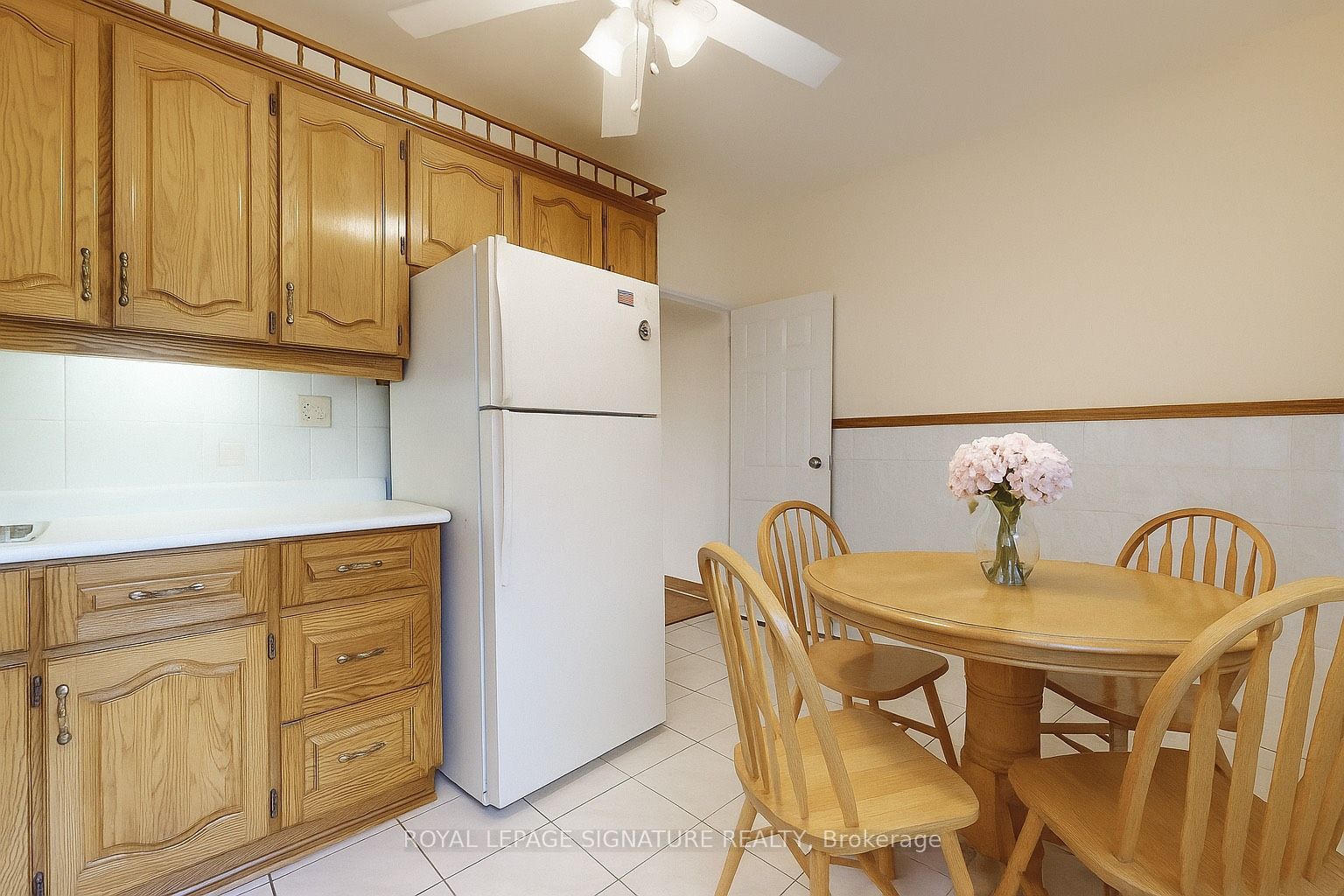 189 Beatrice Street Upper