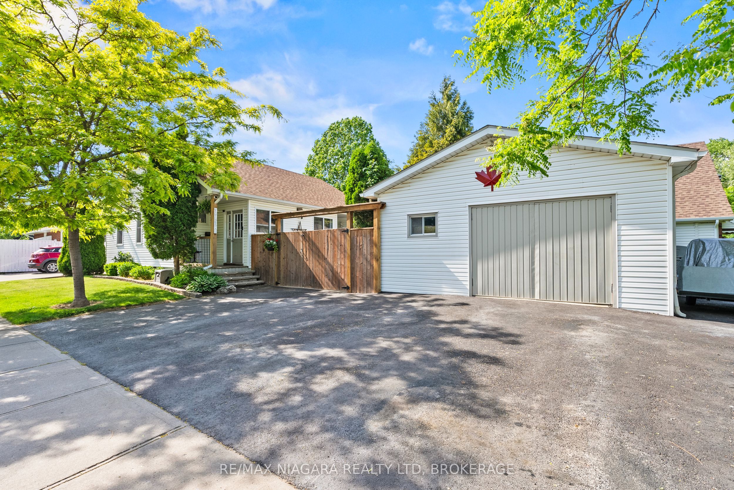 25 MILDRED Avenue
