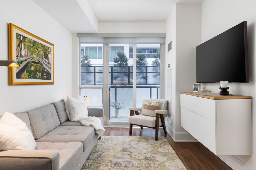 Photo of 560 Front Street W #303, Toronto, ON M5V 1C1 (MLS # C12876336)