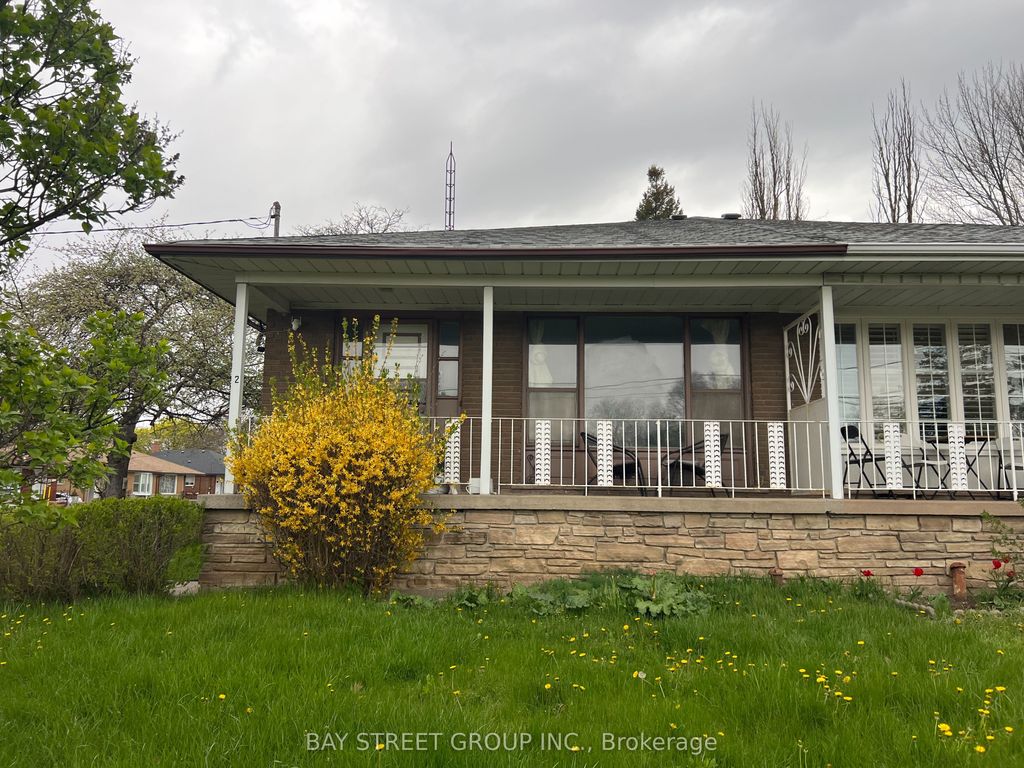 Photo of 2 Slidell Crescent, Toronto, ON M3A 2C4 (MLS # C13100338)