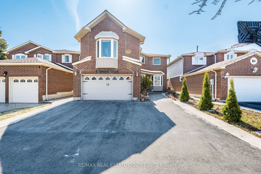 Photo of 4 Howell Street, Brampton, ON L6Y 3J6 (MLS # W12986218)